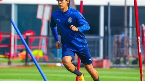 JJ Macías ya trabaja en las canchas de Verde Valle