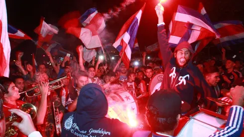 Aficion del Chivas con jugadores