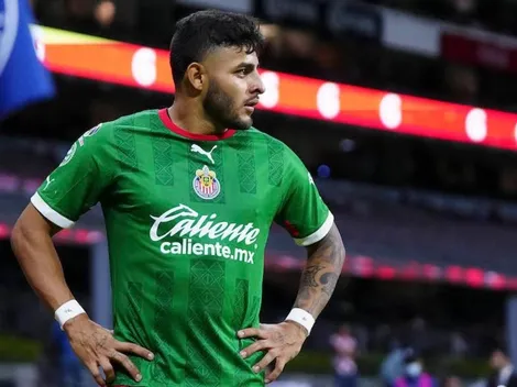 Chivas decide futuro de Vega