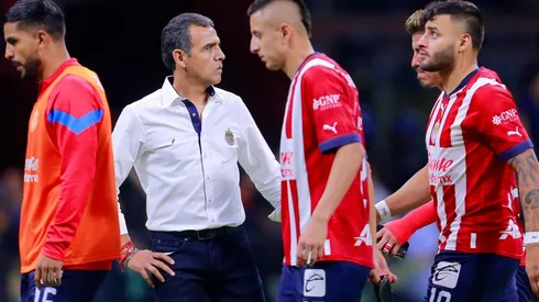 Afición de Chivas elige al técnico para el Clausura 2023