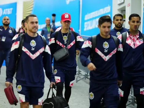 Apareció otro futbolista en show de Nodal