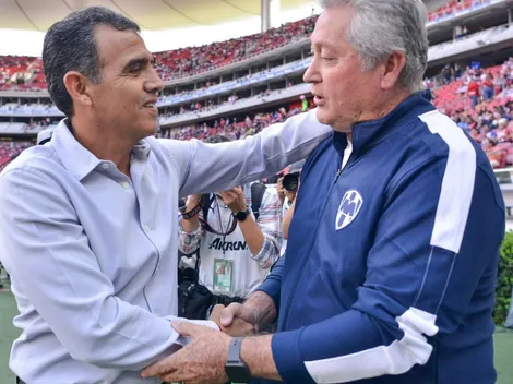 Vuce se llevaría a dos figuras de Chivas