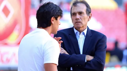 Quirarte se lanza contra jugadores de Chivas