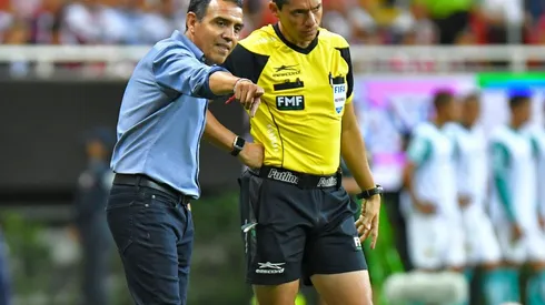 Ricardo Cadena fue sancionado por la Liga MX debido a sus declaraciones tras el Clásico Nacional