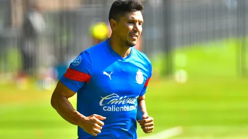 Jesús Molina con directiva de América