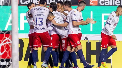 Roberto Alvarado reconoció el aporte de cada uno de los integrantes del plantel, pero resaltó a su defensa