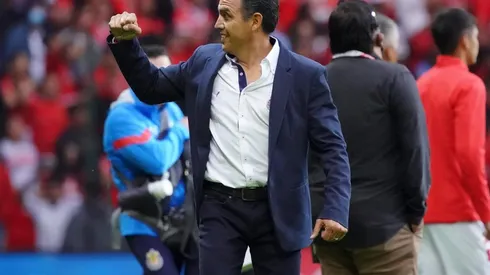 Ricardo Cadena recibió el apoyo de un legendario exentrenador de las Chivas