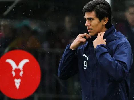 Macías bateó a José Luis Higuera