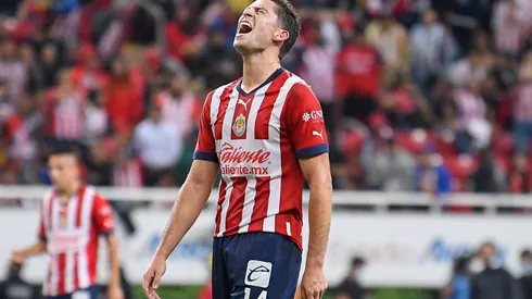 La inesperada reacción de Santiago Ormeño con fan de Chivas