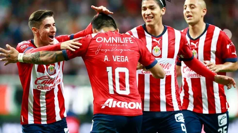 El delantero acompañará a Alexis Vega, Roberto Alvarado y Fernando Beltrán en Selección