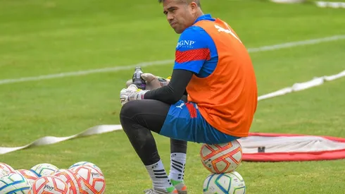 Wacho Jiménez pudo relajarse y divertirse con el épico intercambio que tuvo con una especial aficionada