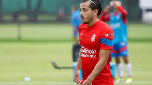 Motivos por los que Alan Mozo no juega en Chivas: De refuerzo estrella a calentar la banca