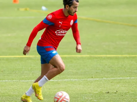 Mozo trabaja extra para convencer a Cadena