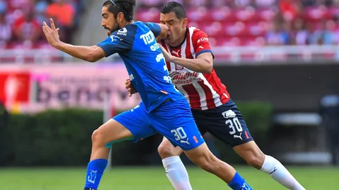 Afición de Chivas sorprende a Rodolfo Pizarro