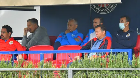 Se busca director deportivo en Chivas: Peláez no se irá solo