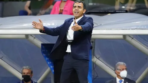 Campeón y excapitán de Chivas describe la clave del fracaso de Ricardo Cadena