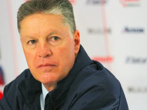 “Si te quieres ir, te vas”: Ex directivo de Chivas a Peláez