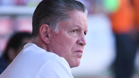 Ricardo Peláez presentó renuncia en Chivas 