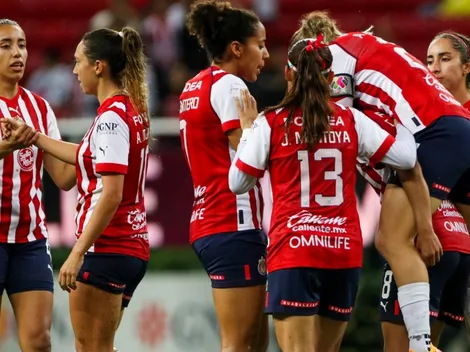 Jugadora de Chivas Femenil llora en su debut