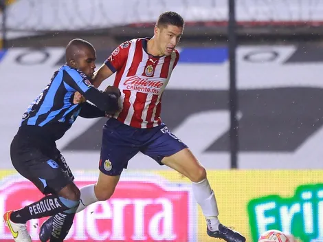 Afición de Chivas explota contra Santiago Ormeño