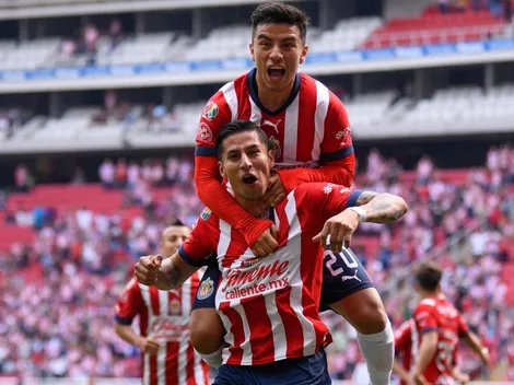Los millones que Chivas se ahorró al no fichar más delanteros