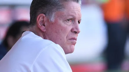 Ricardo Peláez se ausentará el resto de la semana en Verde Valle, lo que presume que no presentará a Santiago Ormeño
