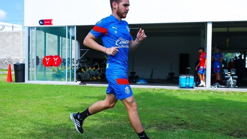 Canelo Angulo pudo trabajar y tocar el balón de nuevo tras dos meses de recuperación de su cirugía