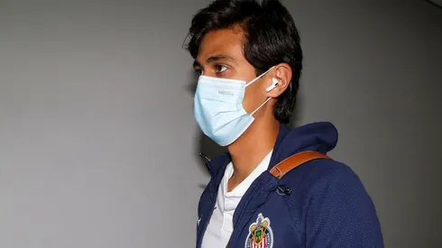 Operan a JJ Macías y su lesión es peor de lo que se pensaba