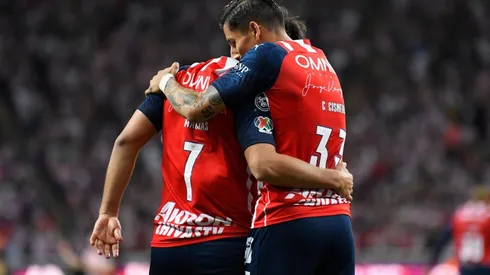 El delantero de las Chivas se perderá entre ocho y nueve meses de actividad