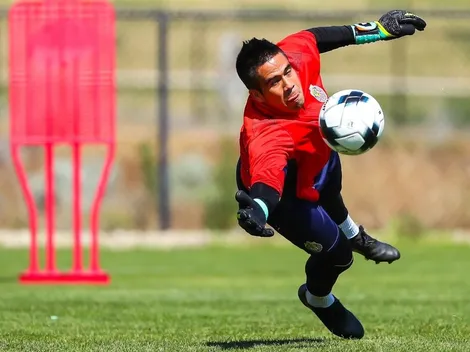 ¿Chivas espera a otro portero?