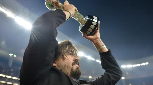 Amaury Vergara se gana a la afición de Chivas 