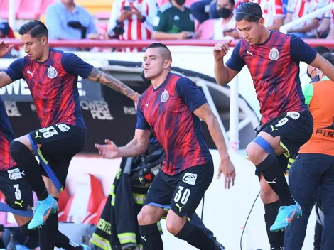 El jugador de Chivas que no vería mal salir de la institución
