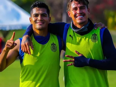 Video: Chivas complace a la afición en Barra de Navidad