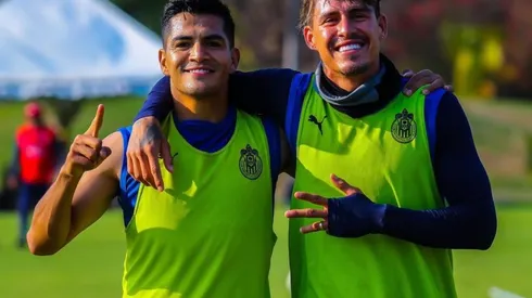 Los jugadores de Chivas pudieron compartir un rato con los aficionados en Barra de Navidad