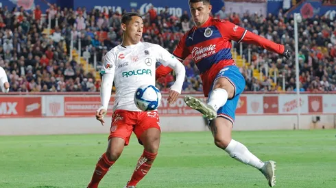 Víctor Guzmán no descartó un posible regreso a Chivas en el próximo mercado de pases