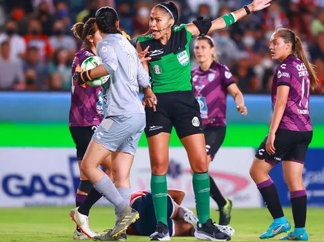 Puñetazo de la portera de Pachuca sobre Carolina Jaramillo 