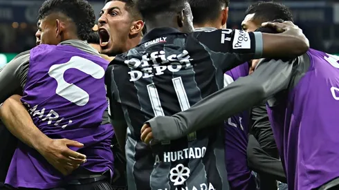 Víctor Guzmán fue exigido por los chivahermanos para un posible regreso al Rebaño