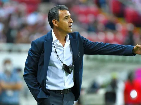 Lo que juega en contra de Cadena para seguir en Chivas 