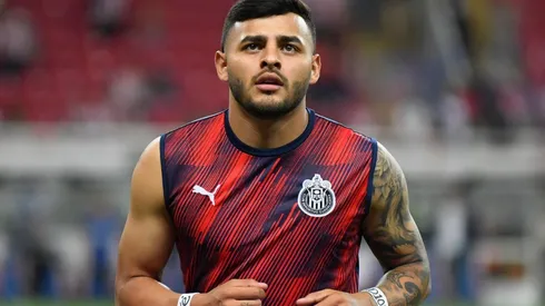 Alexis Vega enciende las alarmas en Chivas 