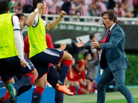 Otro ex Chivas exige Almeyda al AEK de Grecia