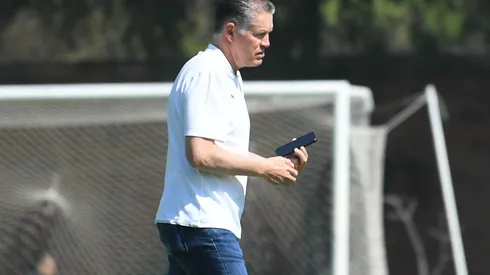 Ricardo Peláez se reunió con un técnico extranjero para Chivas