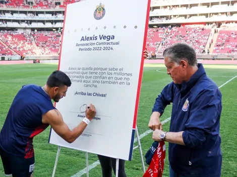 Emotivo homenaje a Alexis Vega