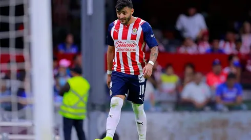 Alexis Vega así respalda a Cadena en Chivas 