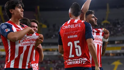 Los atacantes de las Chivas son menores de 25 años y suman 22 o más goles, cada uno