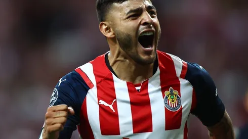 Alexis Vega cumplió al anotar su gol y guiar la victoria de Chivas para Uriel en la tribuna