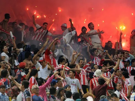 Barristas de Chivas también agredieron a periodistas