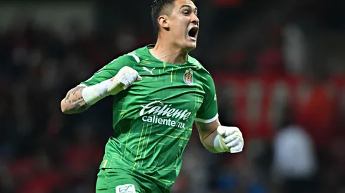 Gudiño a pesar de sus condiciones y palmarés no ha podido consolidarse en el arco de las Chivas