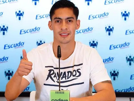 Erick Aguirre criticó el césped del Akron