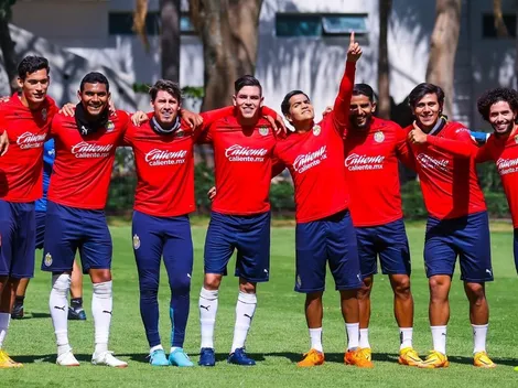 La inesperada aparición en el entrenamiento de Chivas