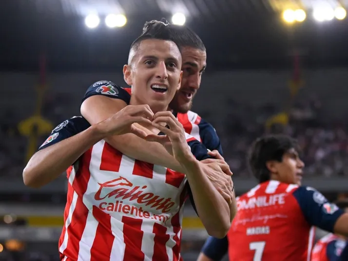 Estrella de la NFL fue a ver a Chivas contra León